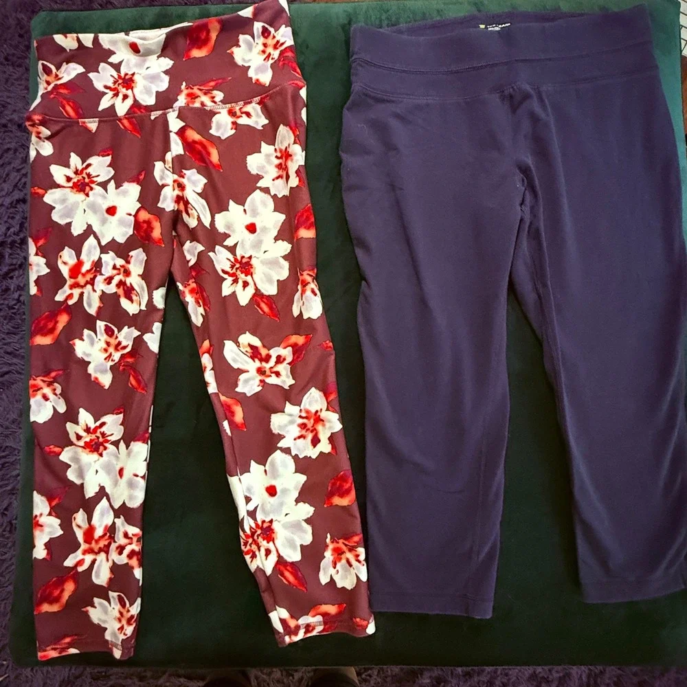 Tek Gear and Balance Collection Womens Crop Leggings Bundle Purple Floral Size L